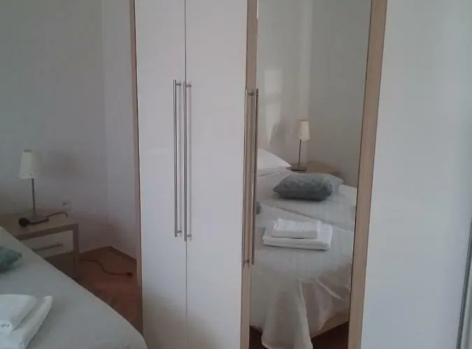 Milda+m Lägenhet Skradin